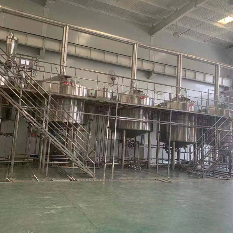 城区精酿啤酒设备厂—平面布置、设备设计、制造、调试、培训等一条龙服务_COPY